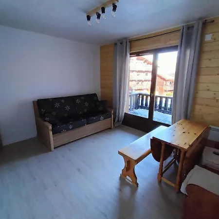 Appartement Meuble Avec Vue Sur Les Montagnes Et Piscine L'Ete Saint-Gervais-les-Bains Exterior photo